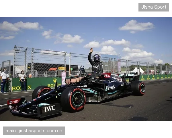 汉密尔顿“低迷期”再次延长！车队也无解——F1传奇的迷局